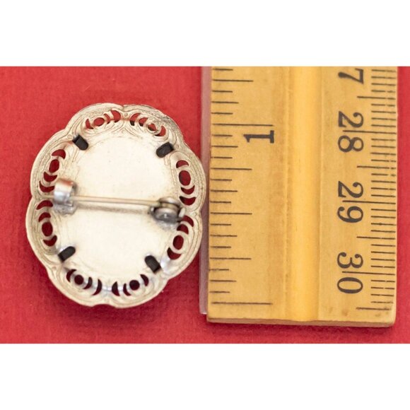 Vintage Classic Lady Silhouette Cameo Oval Brooch - F36 - Picture 2 of 2